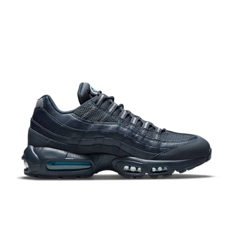 Nike Air Max 95 Essential DJ6884-400 03