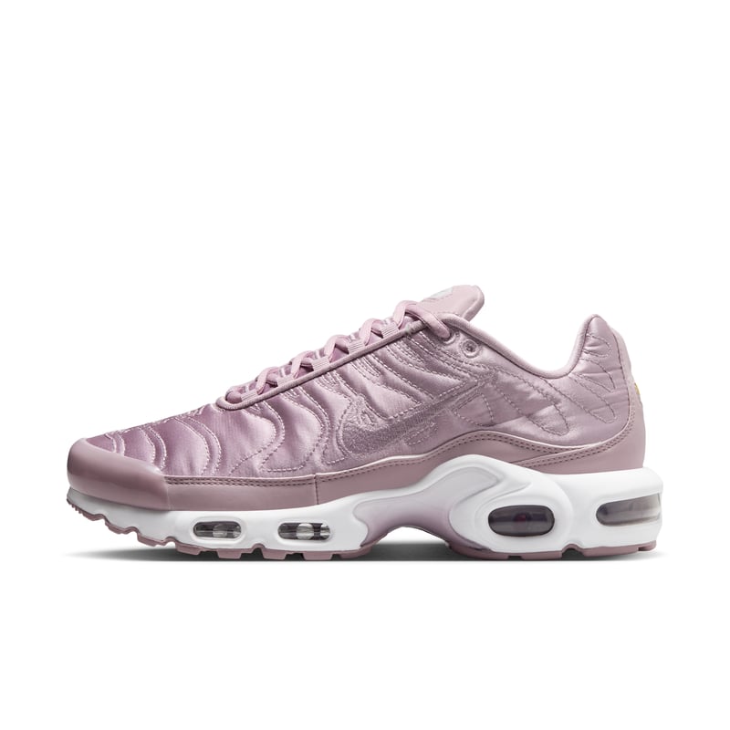 Sneakersy Nike Air Max Plus SE ‘Satin’ "Plum Fog" | Kobiety | Sportstyle | 01 | SPORTSHOWROOM