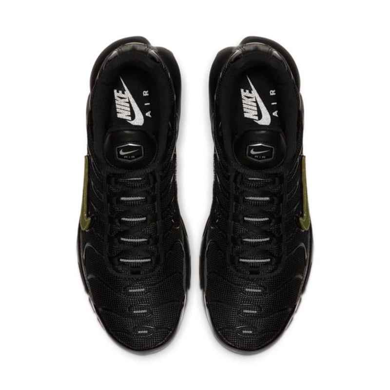 Nike Air Max Plus CJ9696-001 04