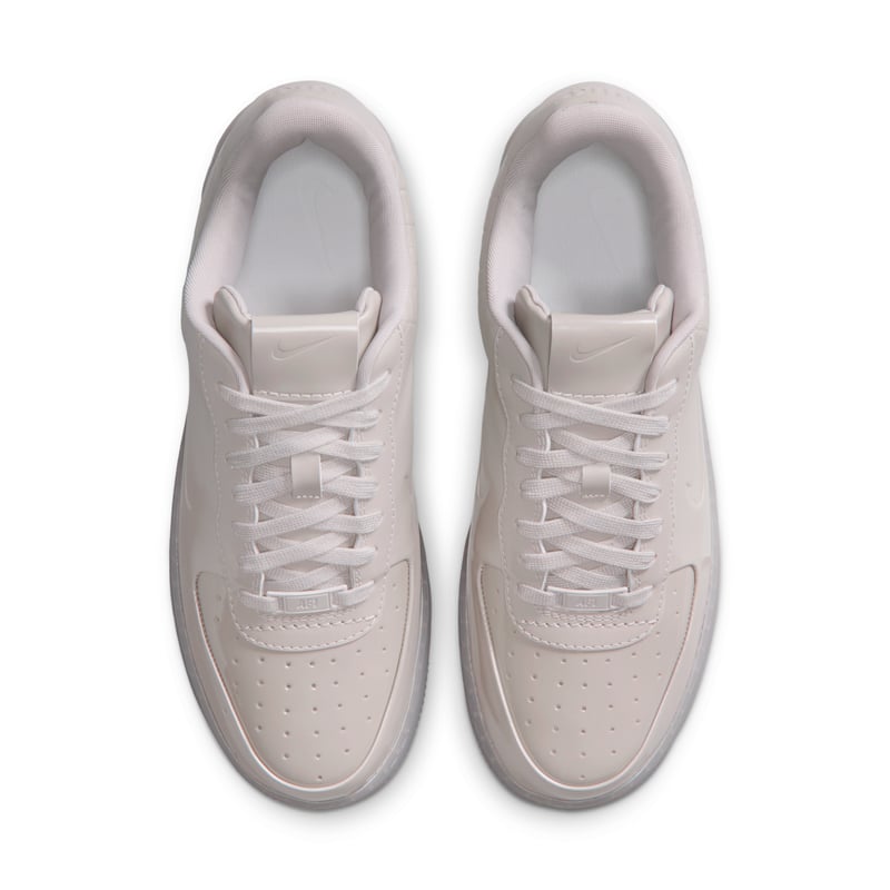 Zapatillas Nike Air Force 1 "Made in Italy" | Mujer | Estilo deportivo | 03 | SPORTSHOWROOM