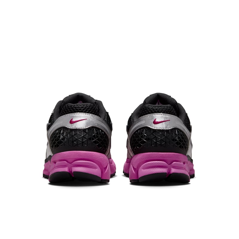 Nike Zoom Vomero 5 trainers "Off Noir & Fire Pink" | Women | SportStyle | 05 | SPORTSHOWROOM