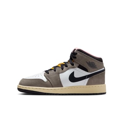 Jordan 1 Mid SE HQ2014-100