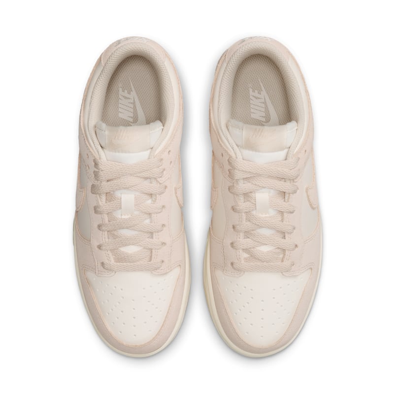 Nike Dunk Low Suede sneakers "Pearl White & Pale Ivory" | Dame | Sportstyle | 04 | SPORTSHOWROOM