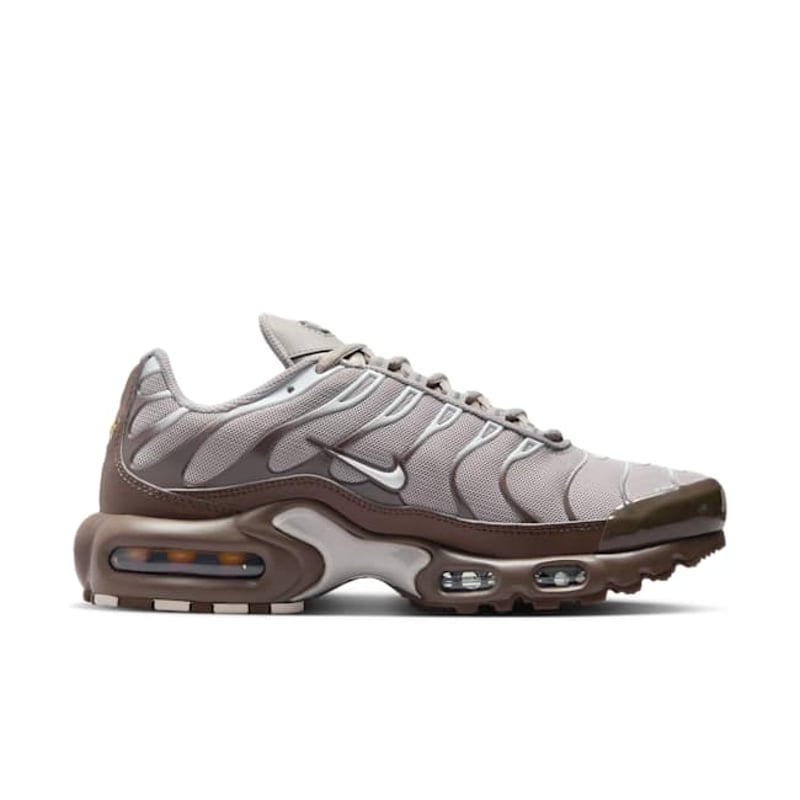 Nike Air Max Plus DZ3671-002 03