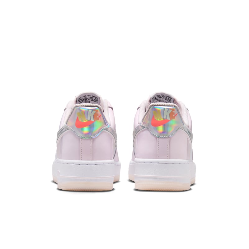 Nike Air Force 1 '07 trainers "Smiley Swoosh" | Women | SportStyle | 06 | SPORTSHOWROOM