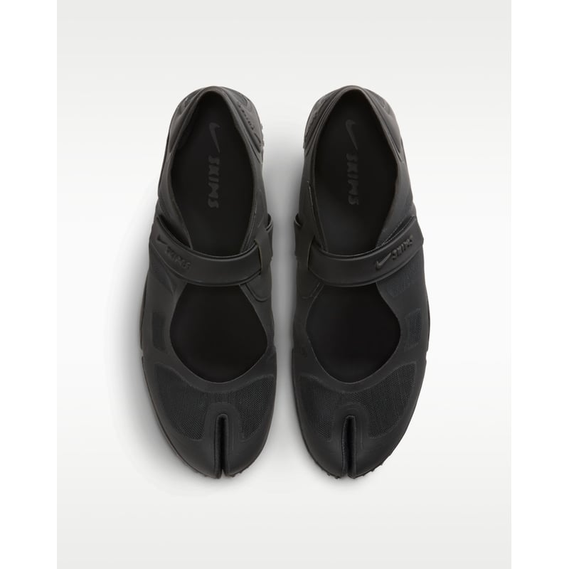 NikeSKIMS Rift Mesh IO7694-001 04