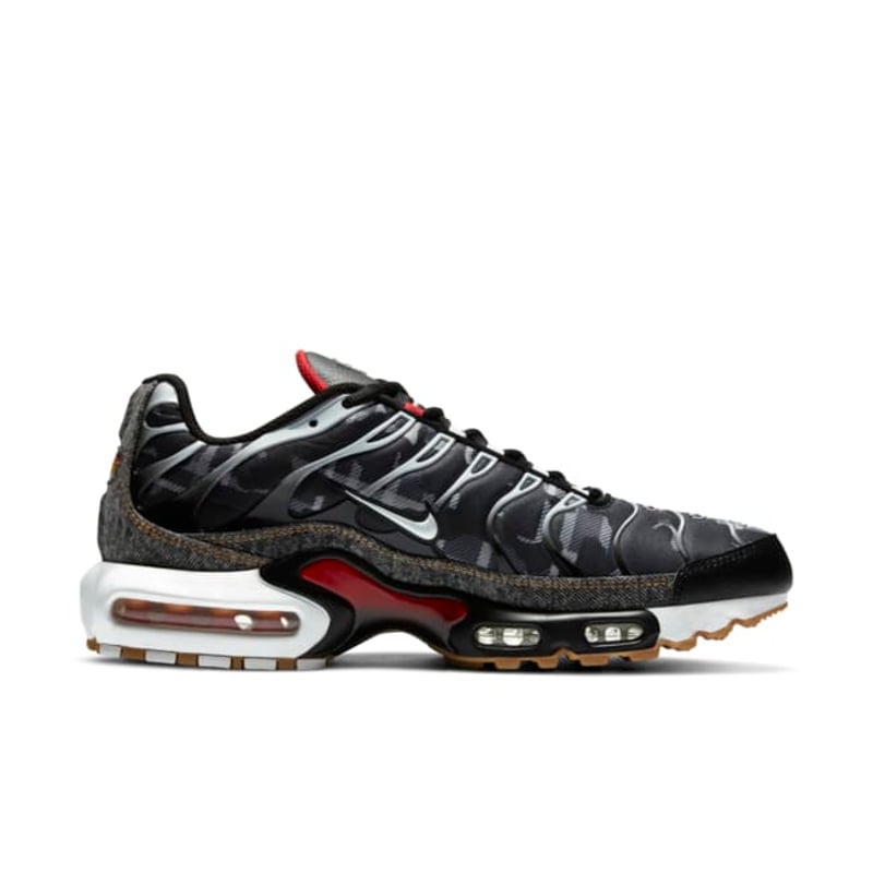 Nike Air Max Plus SE DB1965-900 03