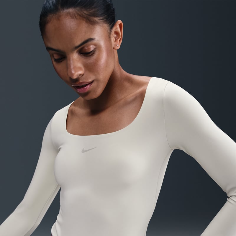 Nike Form Long-Sleeve HQ8296-104 02
