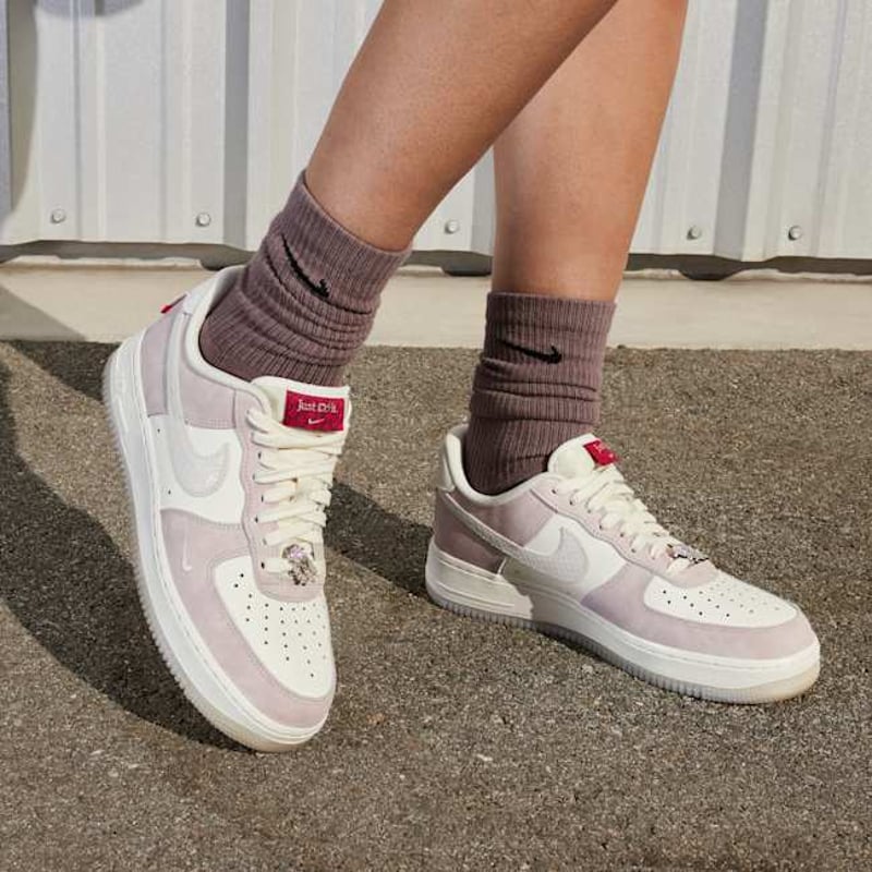 Nike Air Force 1 '07 LX FZ5066-111 02