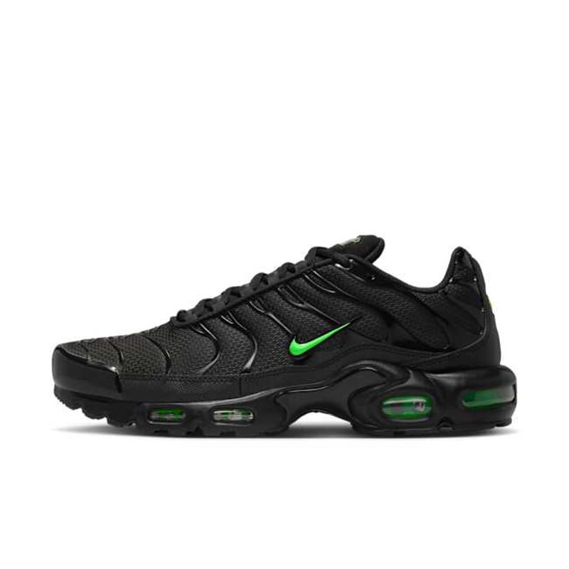 Nike Air Max Plus DM0032-024 01