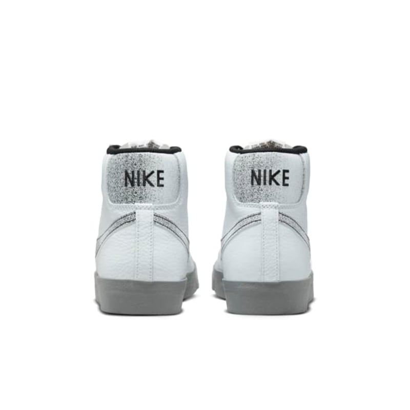 Nike Blazer Mid '77 DV7194-100 06