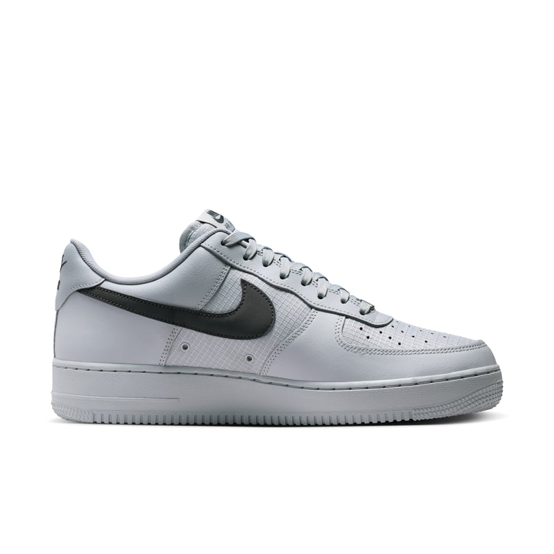 Nike Air Force 1 '07 LV8 Ripstop Sneaker "Wolf Grey & Dark Smoke Grey" | Herren | Sportstyle | 03 | SPORTSHOWROOM