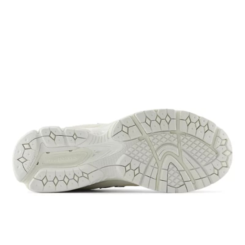 New Balance 2002R U2002RWH 04