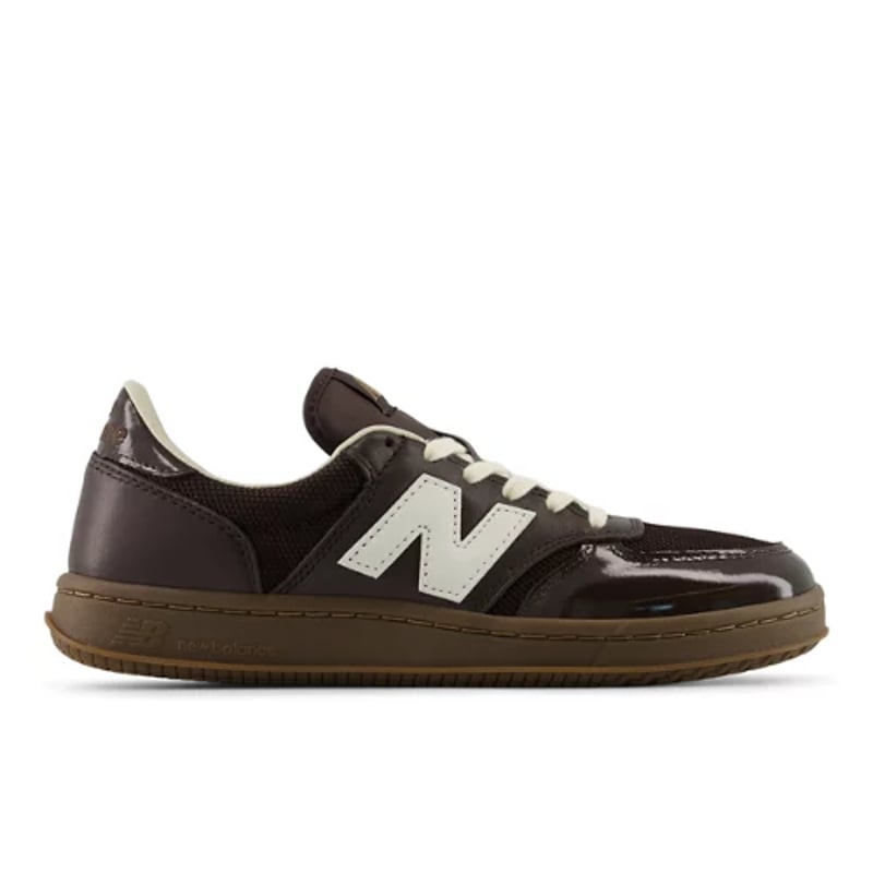 Sneakersy New Balance T500 "Black Coffee & Sea Salt" | Kobiety & Mezczyzni | Sportstyle | 00 | SPORTSHOWROOM