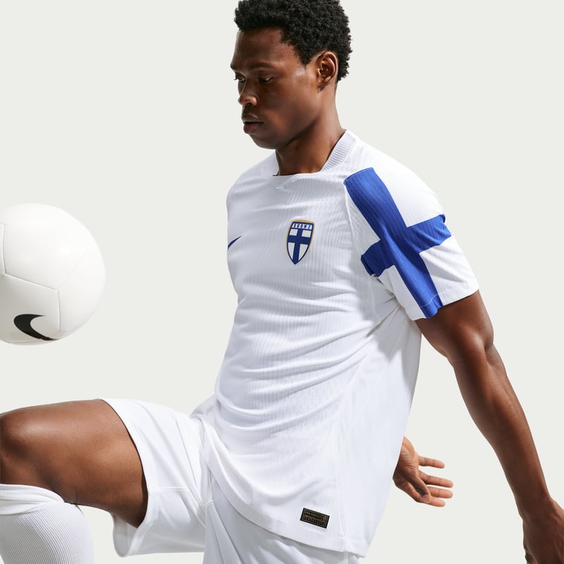 Nike Finland 2026 Match Home Aero-FIT Authentic IO4559-100 03