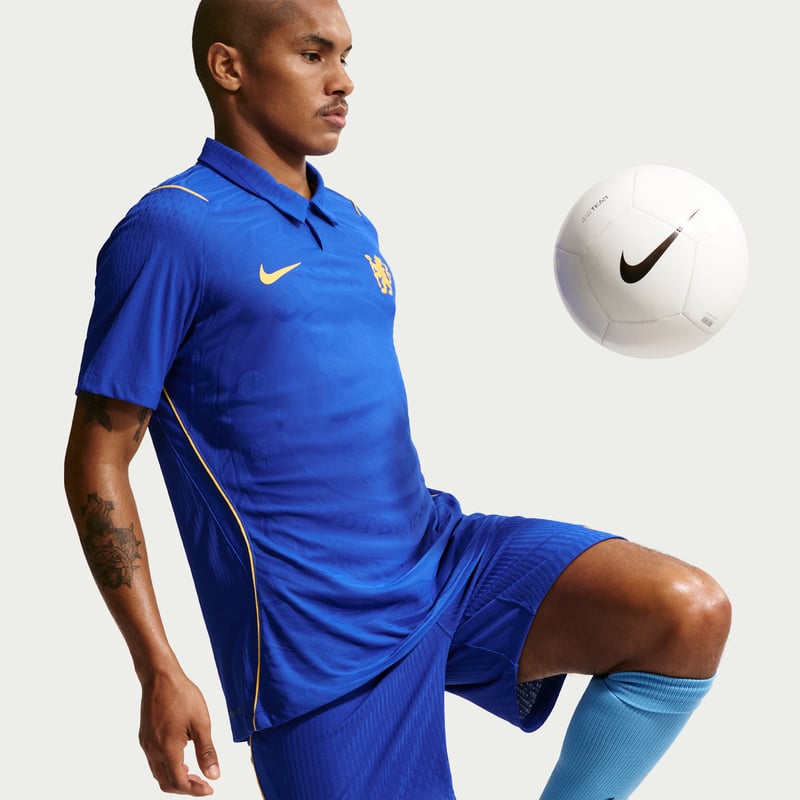 Nike Chelsea FC 2026/27 Match Home Aero-FIT Authentic II2749-453 03