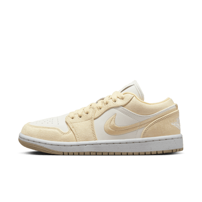 Jordan 1 Low SE FN3722-701 01