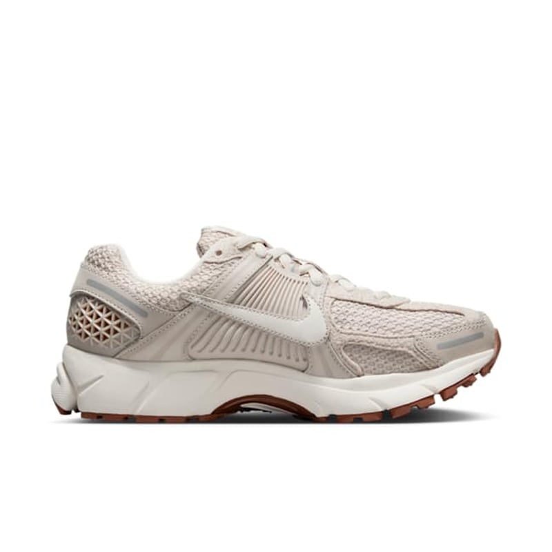 Nike Zoom Vomero 5 FZ3780-101 04