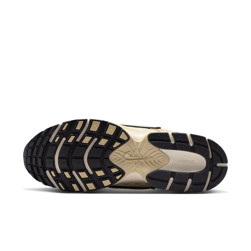Sneakersy Nike V5 RNR Suede "Coconut Milk & Light Khaki" | Mezczyzni | Sportstyle | 02 | SPORTSHOWROOM