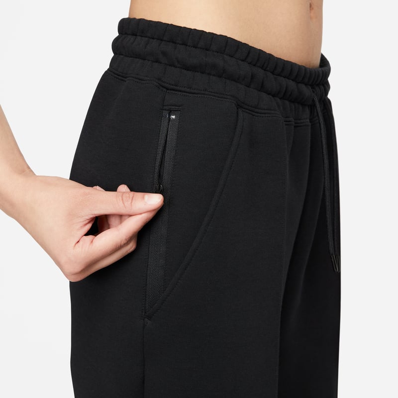 Nike Tech Fleece Mid-Rise FB8330-010 06
