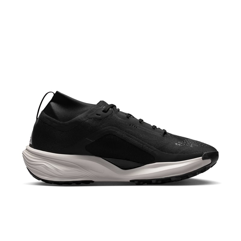 Tenisice za trail trčanje Nike ACG Pegasus GORE-TEX "Black & Summit White" | Žene | Trail | 02 | SPORTSHOWROOM