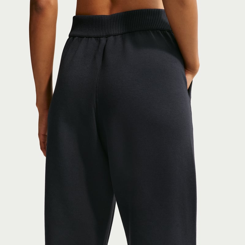 Nike 24.7 ImpossiblySoft Dri-FIT Flared HQ8607-010 03