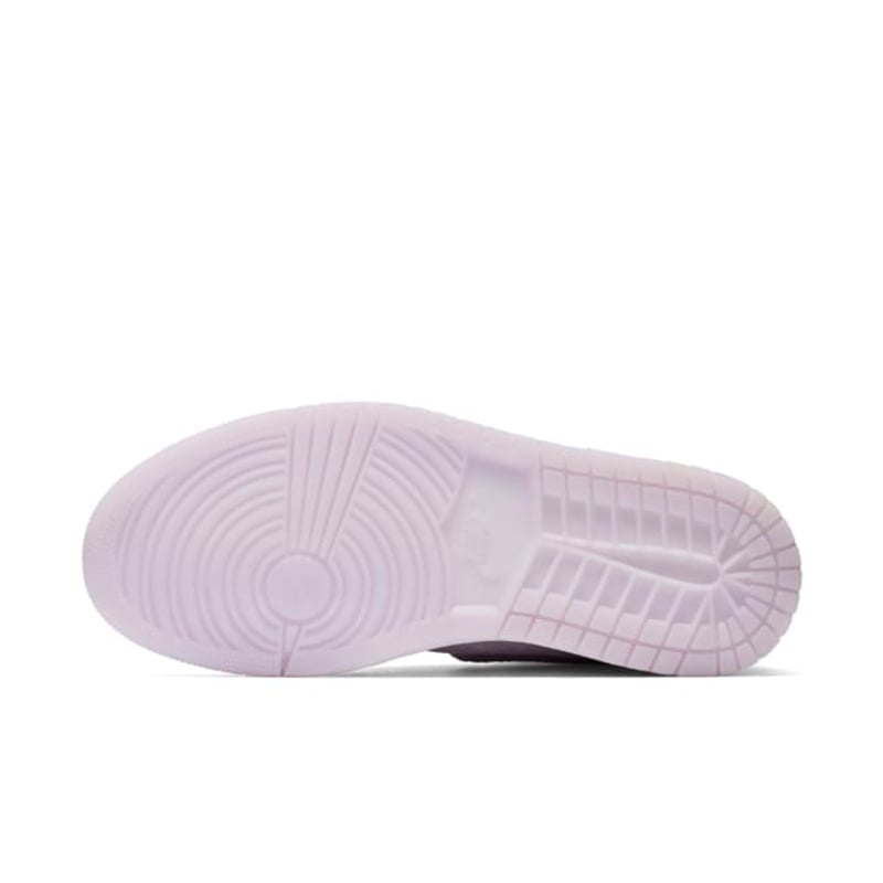 Jordan 1 Retro High AO1847-545 02