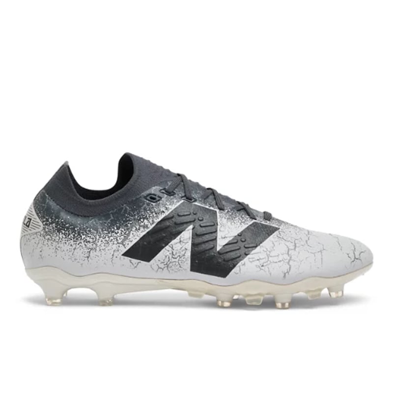 New Balance Tekela Pro Low FG v4+ ST1FLG45 01