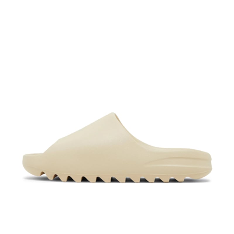 Yeezy Slide FZ5897 01