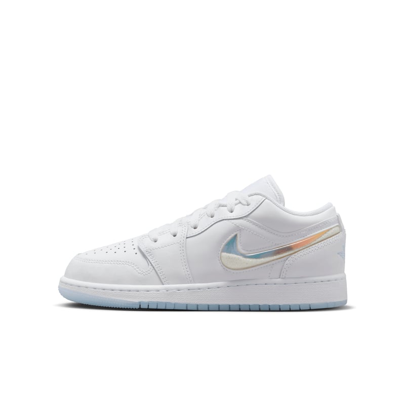 Jordan 1 Low SE FQ9112-100 01