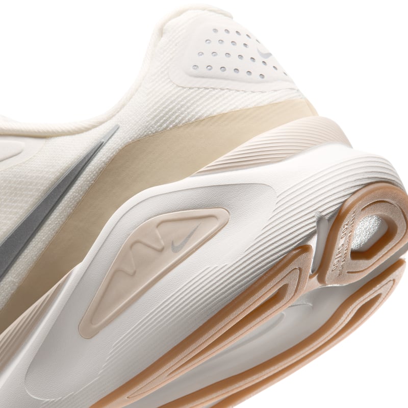 Nike Structure 26 hardloopschoenen "Sail & Light Khaki" | Heren | Hardlopen | 08 | SPORTSHOWROOM