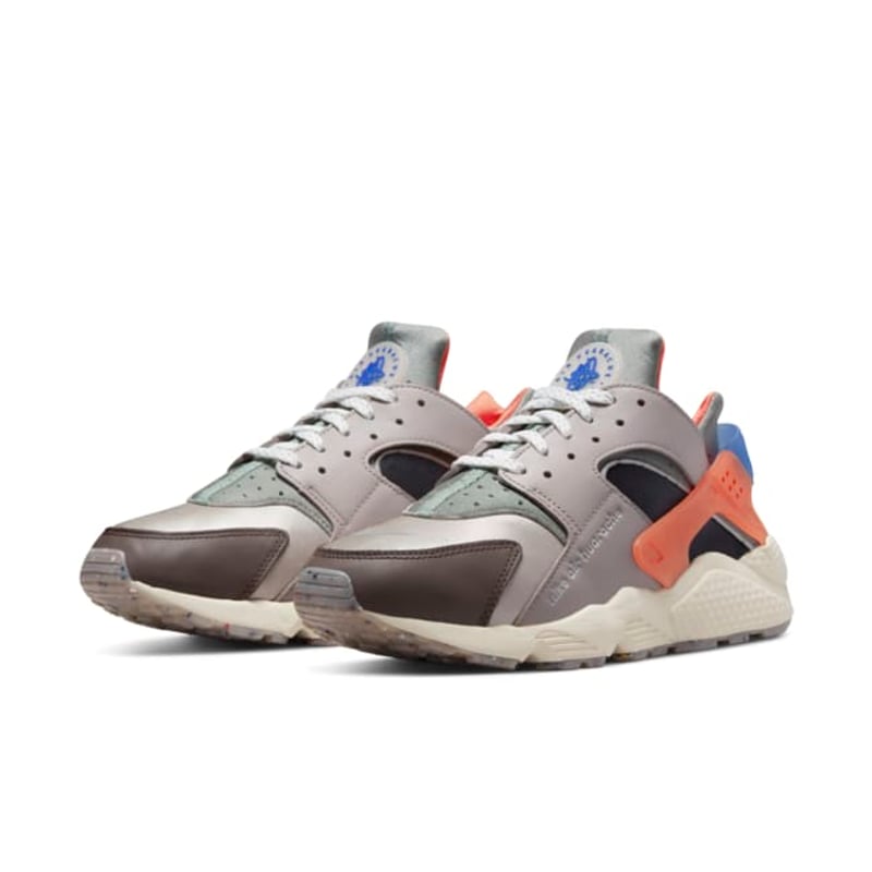 Nike Air Huarache Premium DV0781-001 05