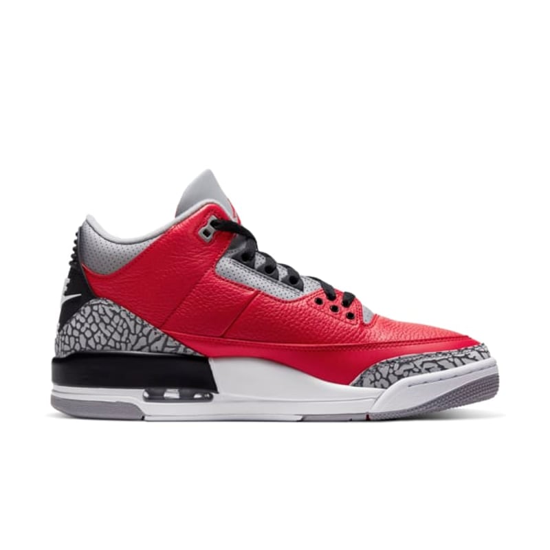 Jordan 3 Retro SE CK5692-600 03