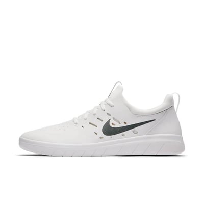 Nike SB Nyjah Free AA4272-100 01