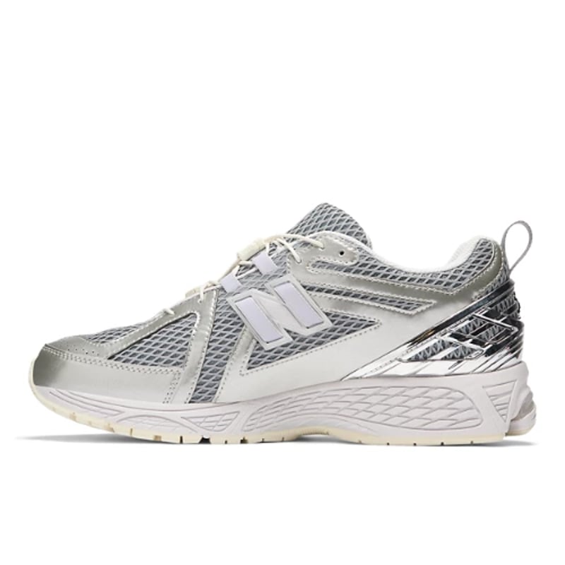 New Balance 1906R x The Basement M1906RBT 02