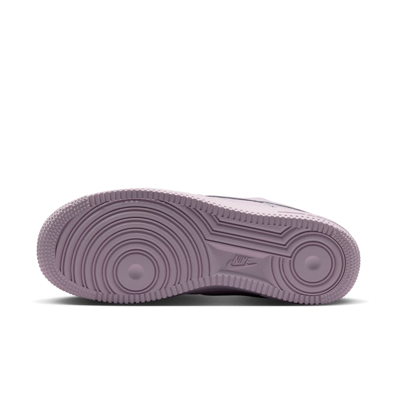 Tenisky Nike Air Force 1 '07 "Bleached Lilac" | Ženy | Sportstyle | 01 | SPORTSHOWROOM