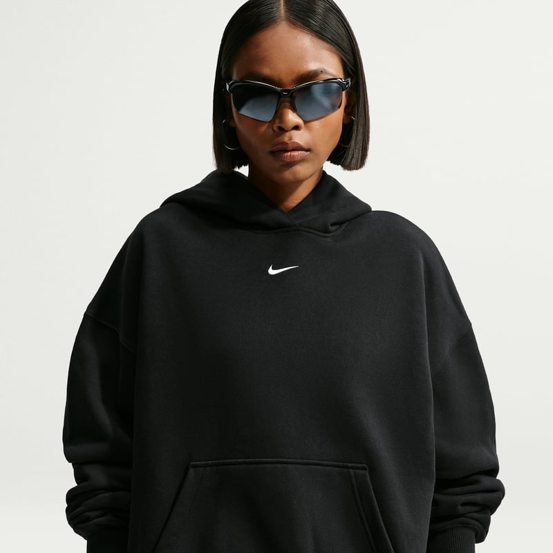 Nike Studio Fleece Medium Weight Oversized Pullover Hettegenser "Total Black & Sail" | Dame | | 00 | SPORTSHOWROOM