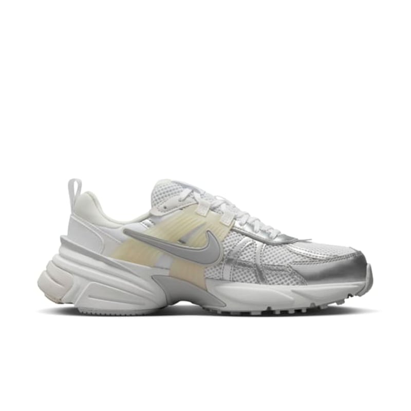 Nike V2K Run FD0736-104 04