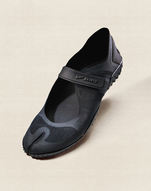 NikeSKIMS Rift Mesh IO7694-001