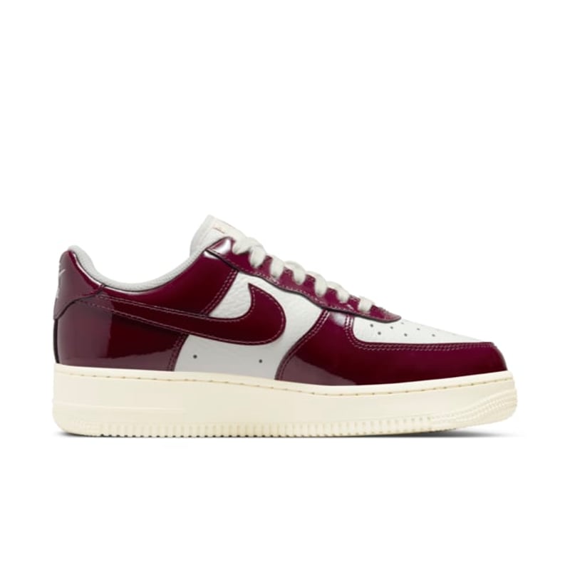 Nike Air Force 1 Low DQ8583-100 03