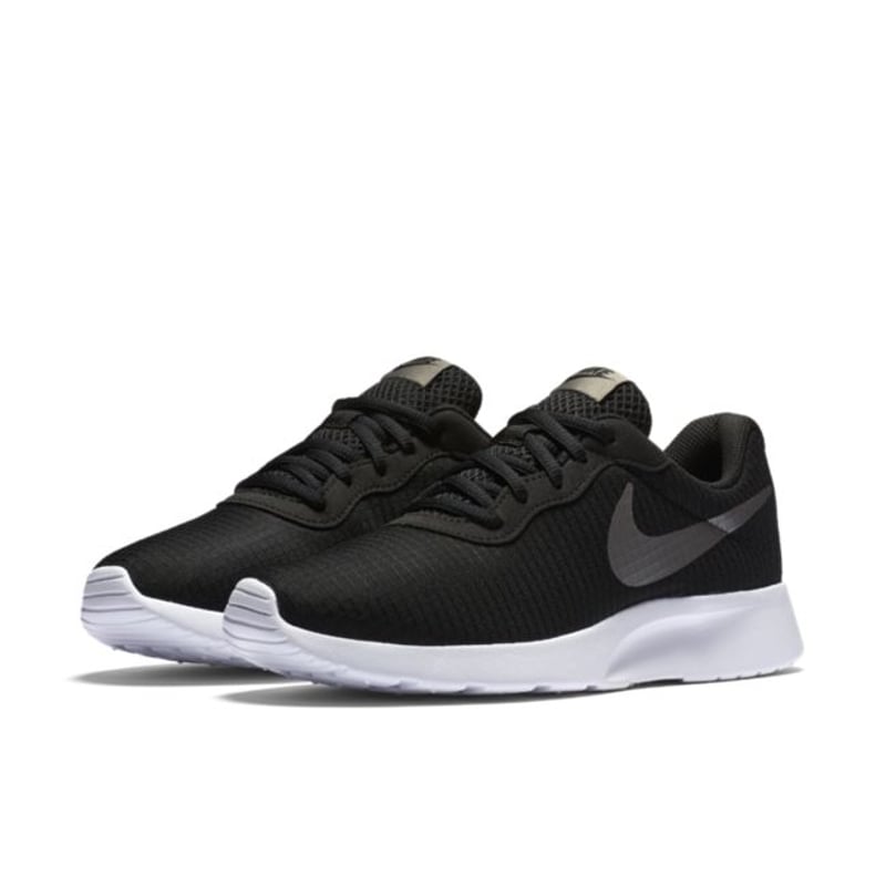 Nike Tanjun SE 844908-002 05
