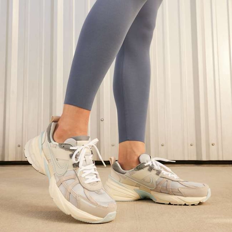Nike V2K Run FZ3596-072 02