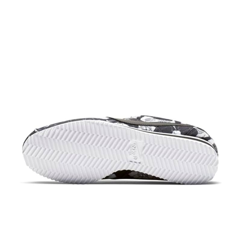 Nike Classic Cortez LX AV1338-001 02