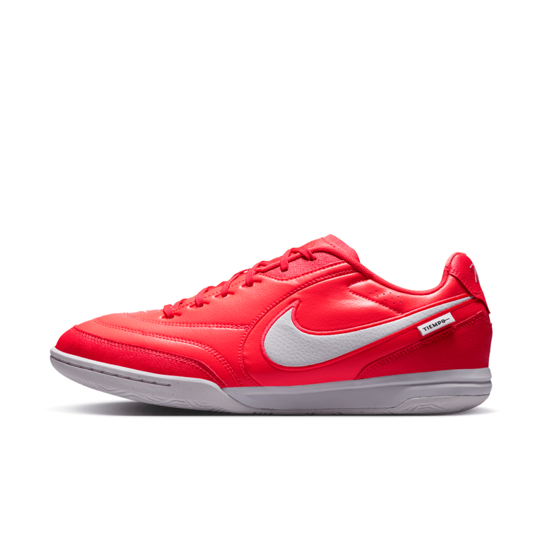 Buty piłkarskie Nike Tiempo Streetgato "Bright Crimson & White" | Mezczyzni | Piłka nożna | 01 | SPORTSHOWROOM