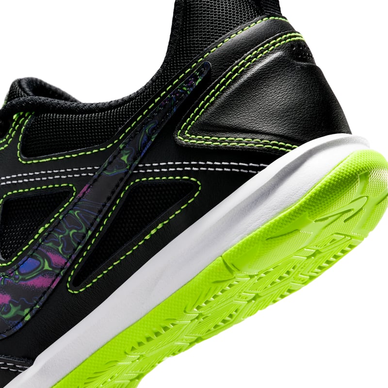 Nike Gato SE IH5103-001 08