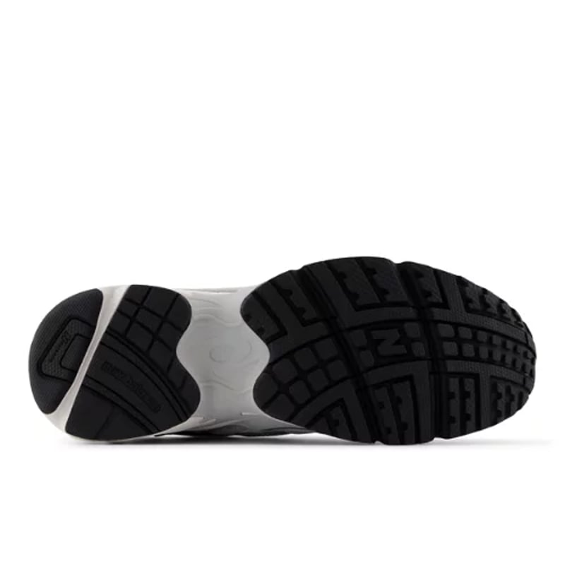 New Balance 725 ML725UC 04