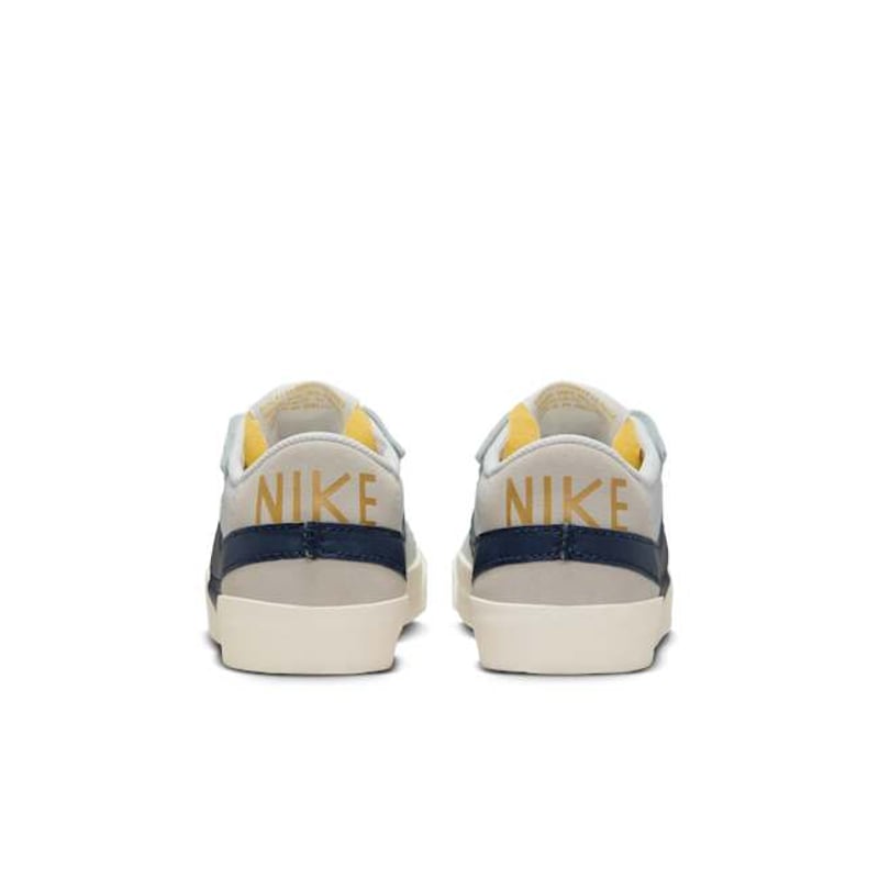 Nike Blazer Low Jumbo FZ6773-100 06
