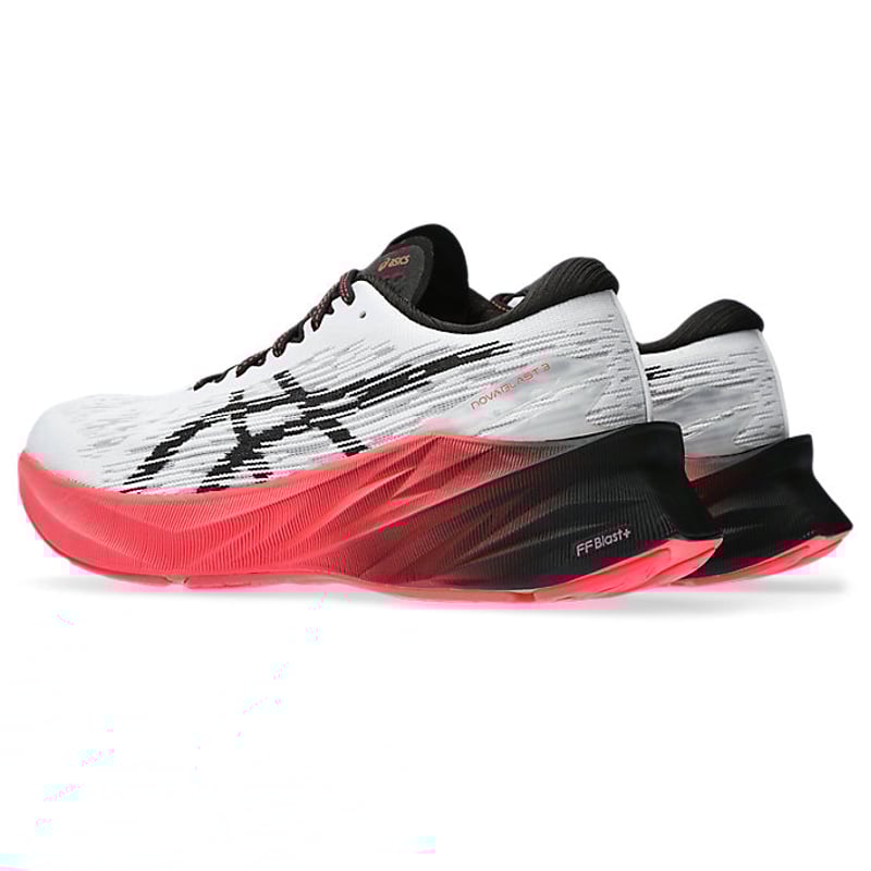 ASICS Novablast 3 1012B288-104 03