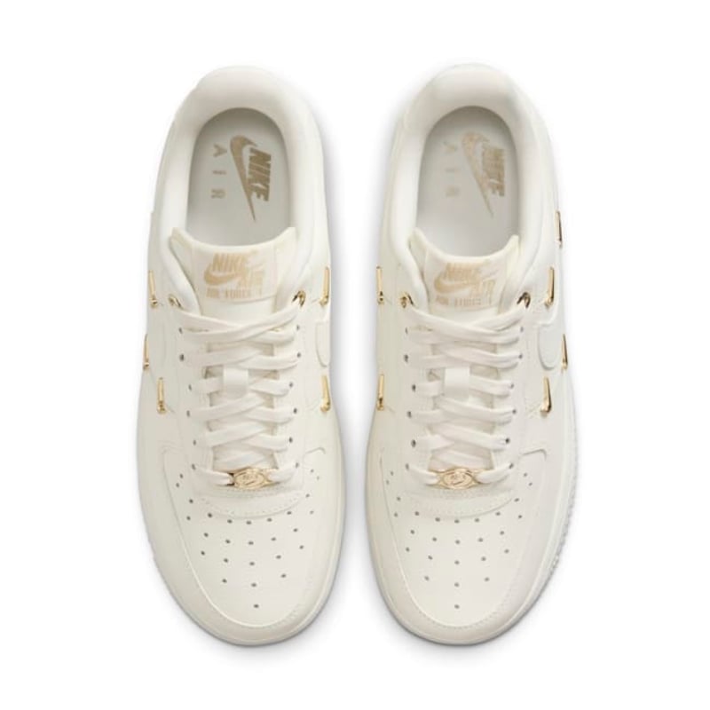 Nike Air Force 1 '07 LX FV3654-111 05