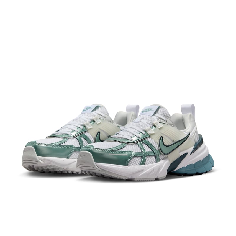 Nike V2K Run FD0736-111 05